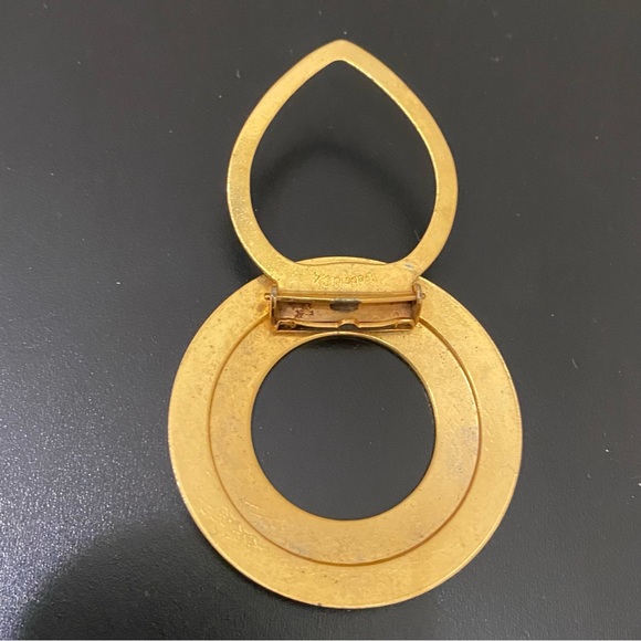 Vintage LIEBA USA Gold-tone Textured Round Wreath Scarf Clip 10g. - Picture 4 of 11